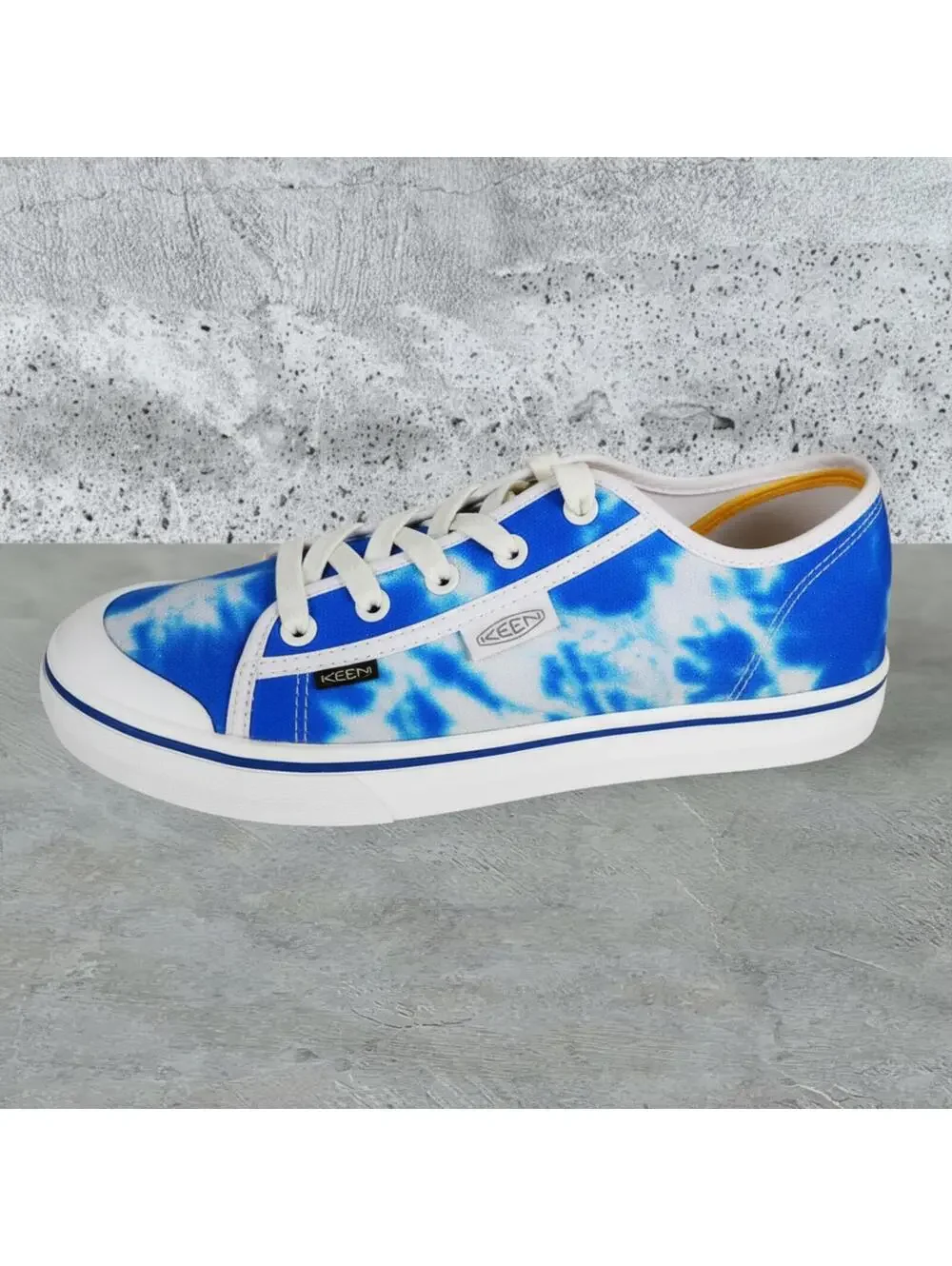 Keen Women's Elsa Lite Sneakers Size‎ 7.5 color Blue/white New with box
